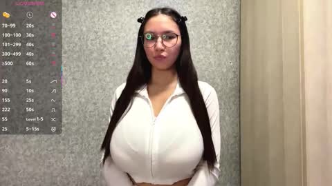 Snapshot of meowgirlye chatting on 2, 2, 2026 Mona online show from 2, 2, 2026