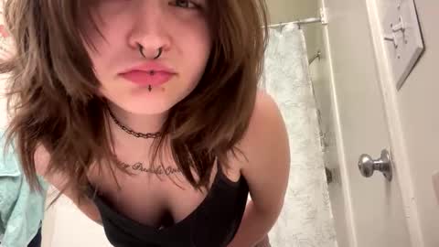 Snapshot of meowmeowkitti69 chatting on 5, 11, 2025 meowmeowkitti69 online show from 5, 11, 2025