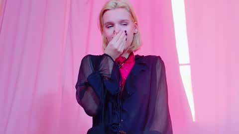 Lilu online show from 6, 3, 2026