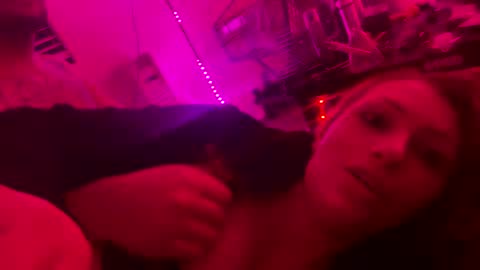 meowzers777 online show from 21, 12, 2024