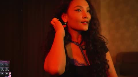 Snapshot of mercedesss_8 chatting on 17, 12, 2025 Next show on 03 Dec online show from 17, 12, 2025