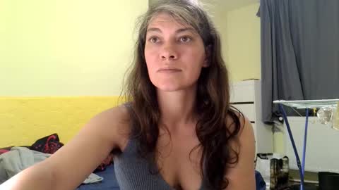 Snapshot of merciylove chatting on 12, 10, 2025 Miss Helena online show from 12, 10, 2025