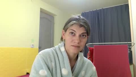 Snapshot of merciylove chatting on 15, 11, 2025 Miss Helena online show from 15, 11, 2025