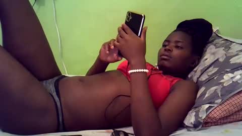 Snapshot of merlin_queen chatting on 15, 2, 2025 merlin_queen online show from 15, 2, 2025