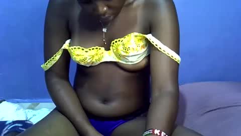 Snapshot of merlin_queen chatting on 7, 10, 2025 merlin_queen online show from 7, 10, 2025