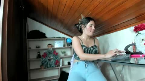 Snapshot of merlinaadams_ chatting on 9, 12, 2024 Merlina online show from 9, 12, 2024