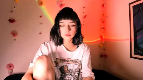 Snapshot of merlynn_ chatting on 12, 1, 2025 Diane 3 online show from 12, 1, 2025