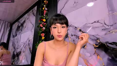 Snapshot of merlynn_ chatting on 9, 9, 2025 Diane 3 online show from 9, 9, 2025