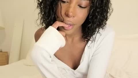 Snapshot of meruboo chatting on 7, 10, 2025 meruboo online show from 7, 10, 2025