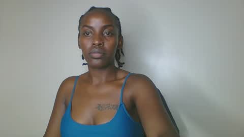 Snapshot of messyluna chatting on 13, 3, 2026 meggy and bree online show from 13, 3, 2026