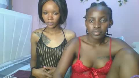 Snapshot of messyluna chatting on 15, 3, 2026 meggy and bree online show from 15, 3, 2026