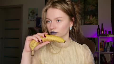 Snapshot of metacatharsis chatting on 14, 5, 2026 Eva online show from 14, 5, 2026