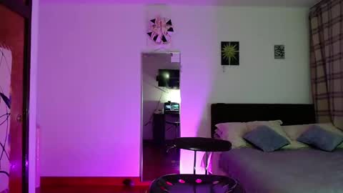 Snapshot of metamorfe333 chatting on 8, 2, 2025 Mor online show from 8, 2, 2025