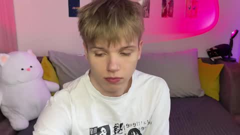 Arthur online show from 15, 4, 2026