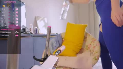 Stella online show from 10, 9, 2025