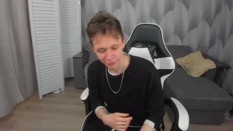 MEVERIK OUSHEN online show from 26, 4, 2026