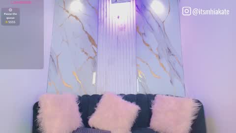 Mhia Kate online show from 18, 9, 2025