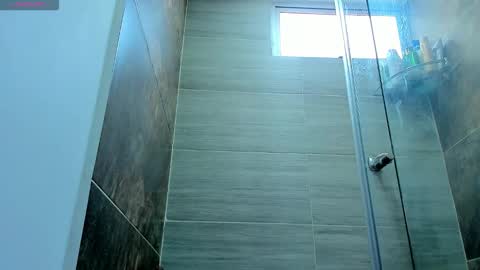 Mhia  online show from 10, 9, 2025