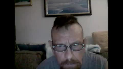 Snapshot of mhitch924 chatting on 28, 5, 2026 mhitch924 online show from 28, 5, 2026