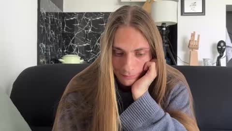 Snapshot of mi_chyort chatting on 24, 4, 2026 Misha online show from 24, 4, 2026