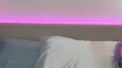 Mia Martskaya online show from 25, 1, 2025