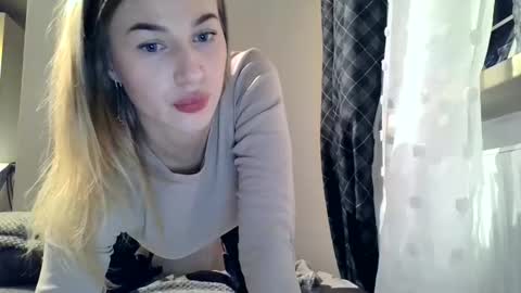 Snapshot of mia6824548 chatting on 31, 12, 2024 mia6824548 online show from 31, 12, 2024