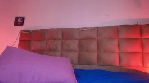 Emi online show from 4, 11, 2025