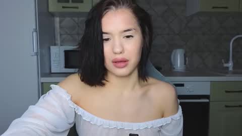 Mia online show from 26, 2, 2025