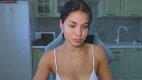 Mia online show from 7, 10, 2025