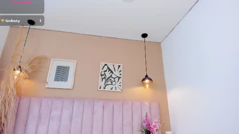 mia__bailey_ online show from 13, 7, 2026