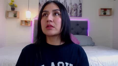 M I A  A Y R A online show from 16, 10, 2025