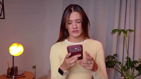 Mia Benett  online show from 13, 7, 2026