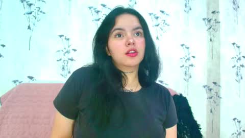 Snapshot of mia_candy_0 chatting on 11, 3, 2025 Mia online show from 11, 3, 2025