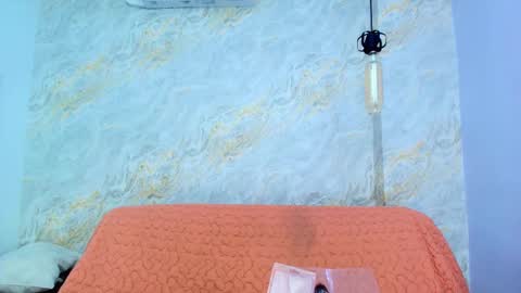 Snapshot of mia_candy_0 chatting on 2, 10, 2025 Mia online show from 2, 10, 2025