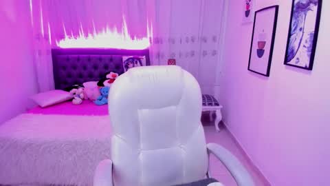 Snapshot of mia_clay1 chatting on 3, 12, 2025 Mia online show from 3, 12, 2025