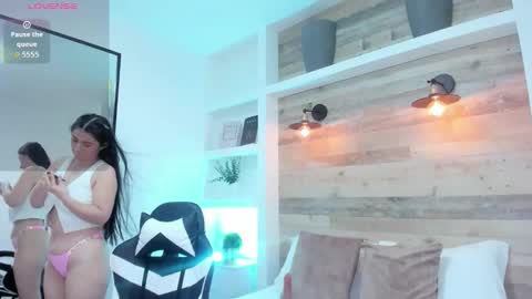 M I A  online show from 3, 2, 2026