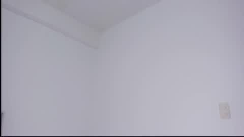 Snapshot of mia_cute25 chatting on 17, 1, 2026 online show from 17, 1, 2026