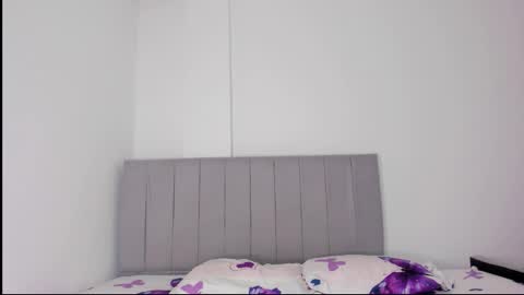 Snapshot of mia_cute25 chatting on 19, 1, 2026 online show from 19, 1, 2026