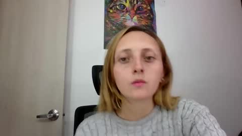 Snapshot of mia_dca chatting on 13, 12, 2025 mia_dca online show from 13, 12, 2025