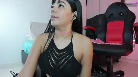 Mia online show from 25, 1, 2025