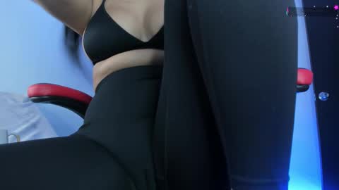 Mia online show from 11, 3, 2025