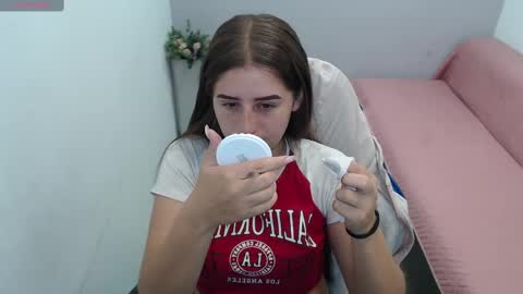 Mia online show from 12, 9, 2025