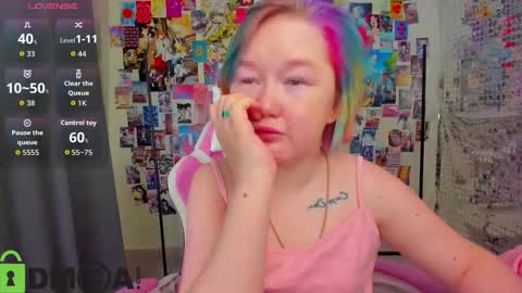 Mia online show from 22, 12, 2025