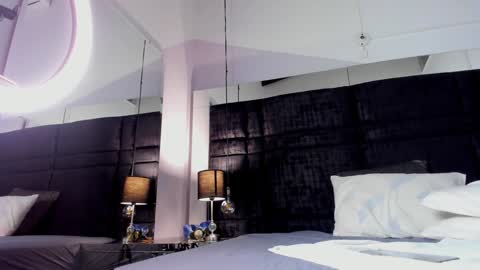 MIA online show from 5, 2, 2025