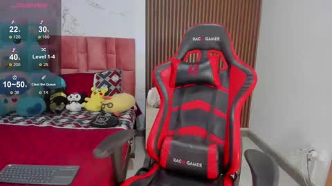 Snapshot of mia_gatess chatting on 5, 3, 2025 M I A online show from 5, 3, 2025