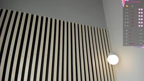 Snapshot of mia_holson chatting on 21, 12, 2024 I am Mia online show from 21, 12, 2024