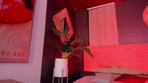 Val  online show from 7, 11, 2025