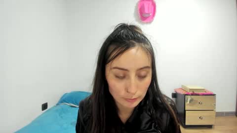 Snapshot of mia_kanee chatting on 6, 12, 2024 mia kaneee online show from 6, 12, 2024