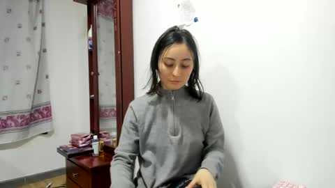 Snapshot of mia_kanee chatting on 16, 12, 2024 mia kaneee online show from 16, 12, 2024