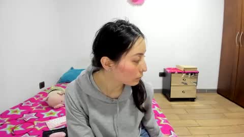 Snapshot of mia_kanee chatting on 11, 1, 2025 mia kaneee online show from 11, 1, 2025